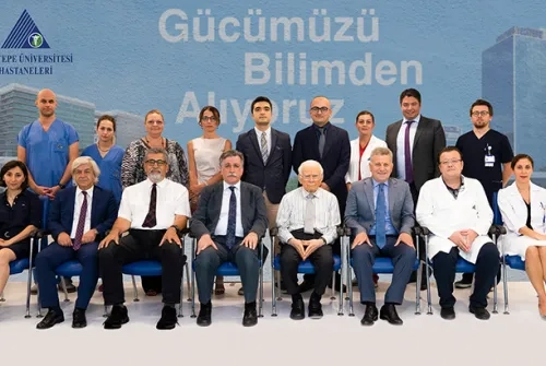 Führende Ärzte der Welt kommen zu Ehren von Prof. Dr. Yaşargil in die Türkei